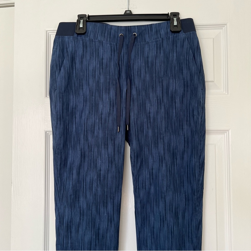 ATHLETA joggers track pants size 8